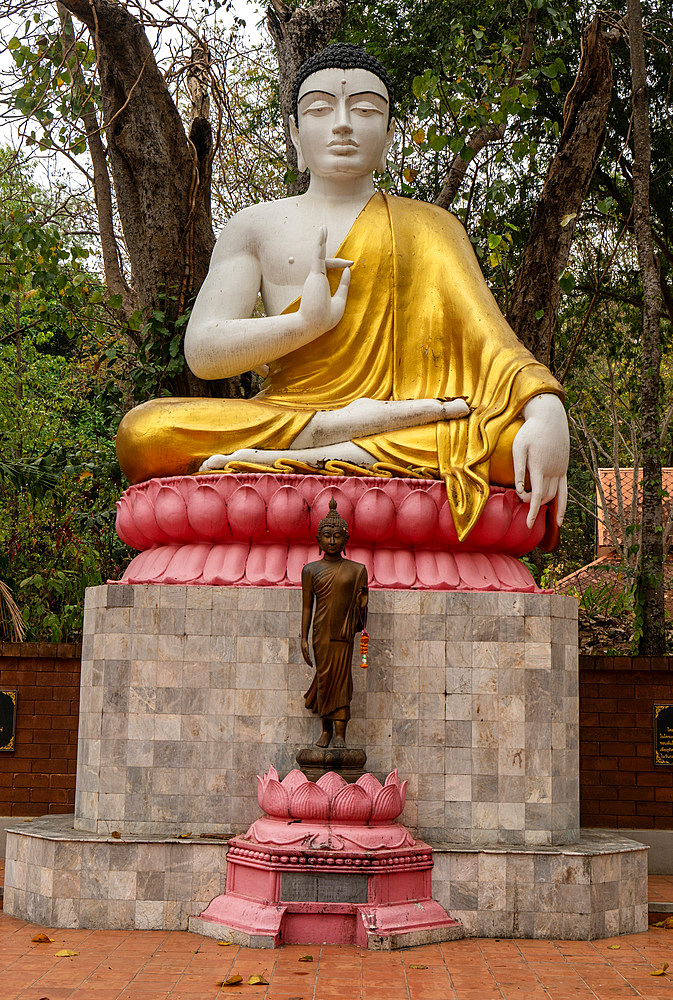 View and details of Wat Pa Daeng Buddhist temple in the forest above Chiang Mai, Thailand