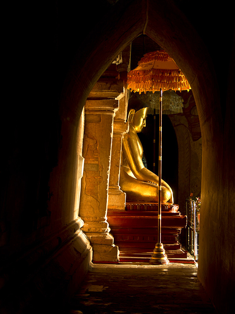 Statue in one of the Buddhist temples of Bagan (Pagan), Myanmar (Burma), Asia