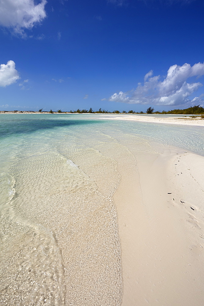 A sand bar on Water Cay, off the northern tip of Providenciales, Turks and Caicos, in the Caribbean, West Indies, Central America