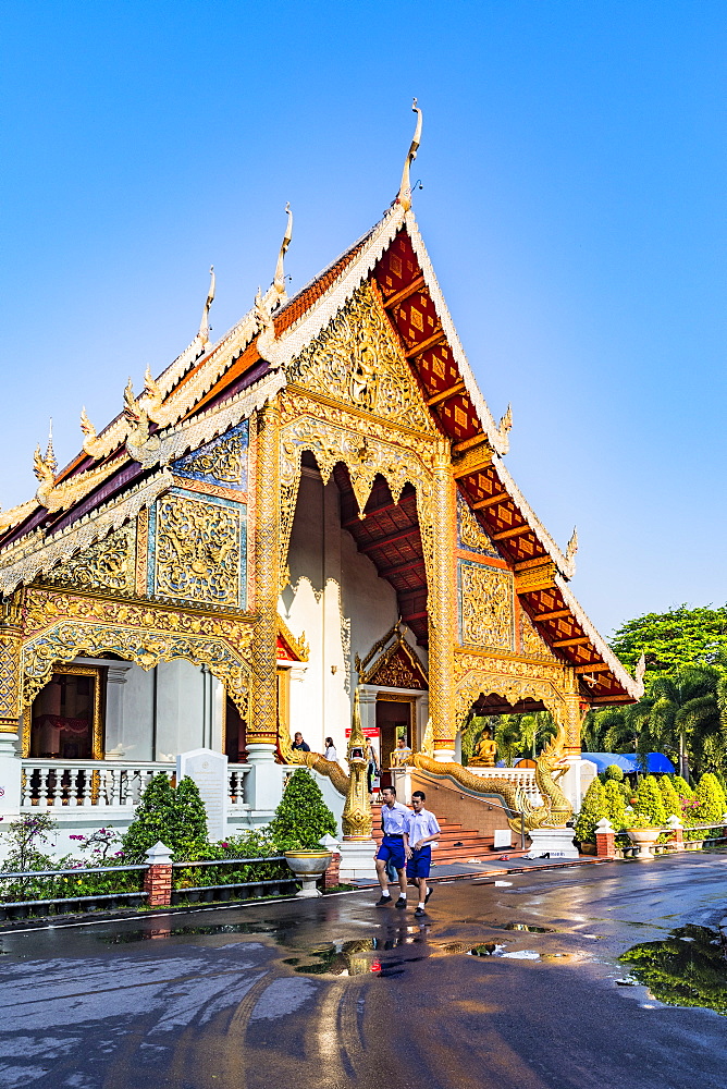 Wat Phra Singh (Gold Temple) at night, Chiang Mai, Northern Thailand, Thailand, Southeast Asia, Asia