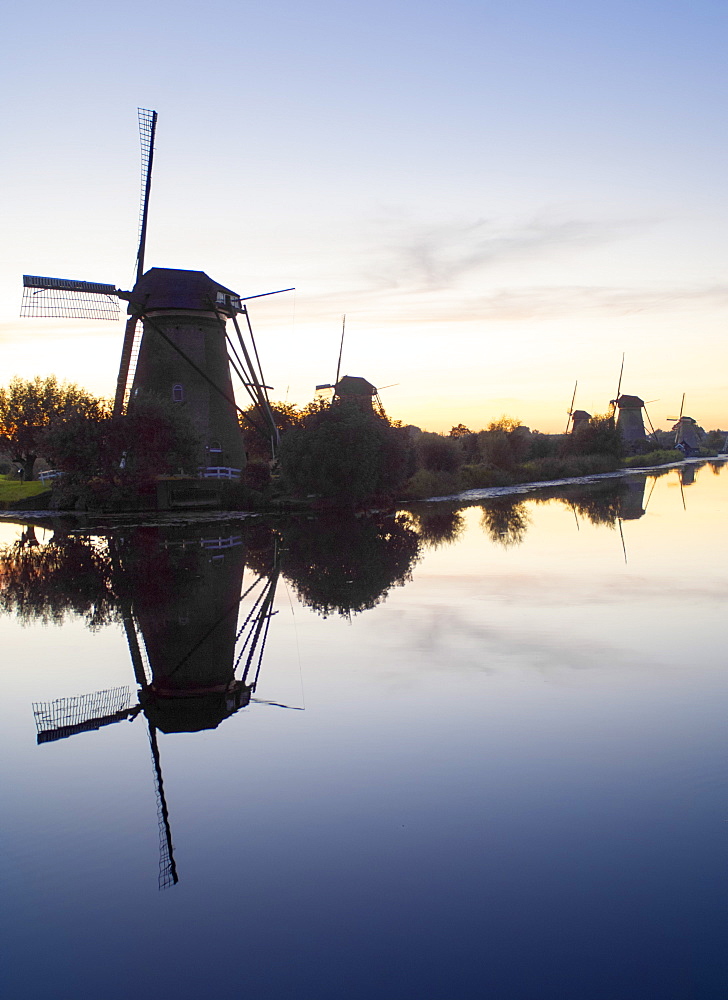 Windmills at Kinderdijk, UNESCO World Heritage Site, near Amsterdam, The Netherlands, Europe