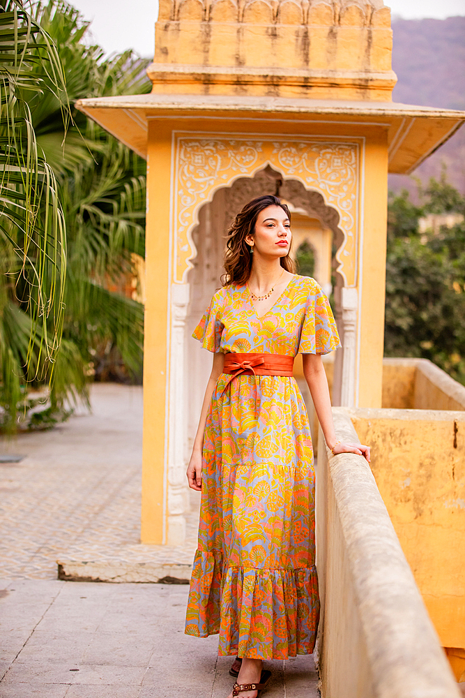 Woman at lookout point, Jaipur, Rajasthan, India, Asia