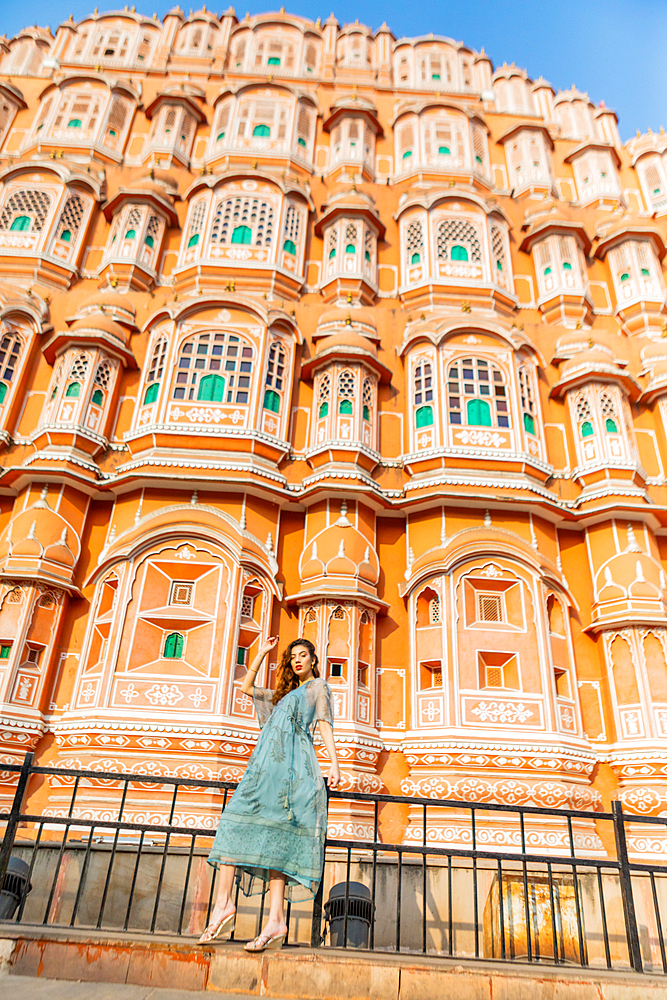 Girl on Jaipur Streets, Jaipur, Rajasthan, India, Asia