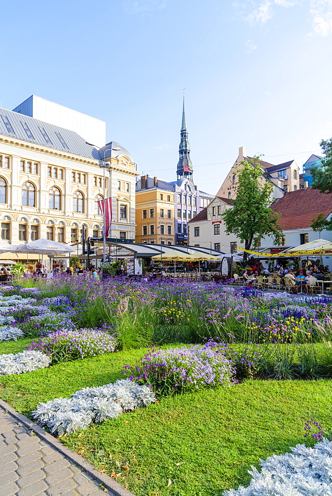 Livu Square, Old Town, UNESCO World Heritage Site, Riga, Latvia, Europe