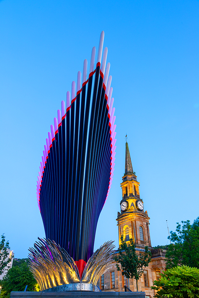 The Endeavour Sculpture, Town Hall in background, Port Glasgow, Inverclyde, Scotland, United Kingdom, Europe