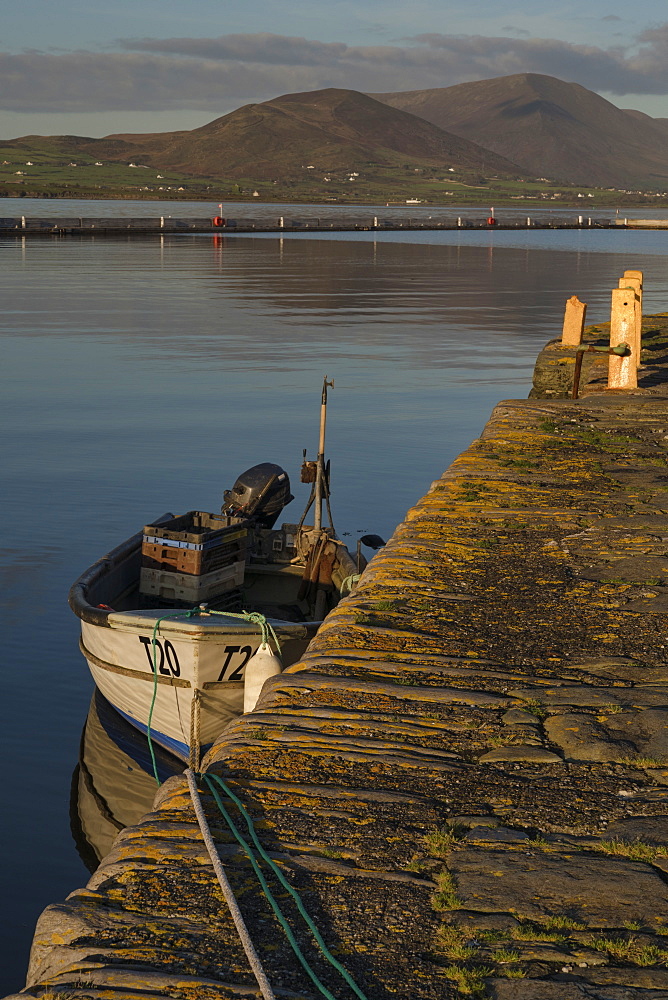 Knightstown Harbour, County Kerry, Munster, Republic of Ireland, Europe