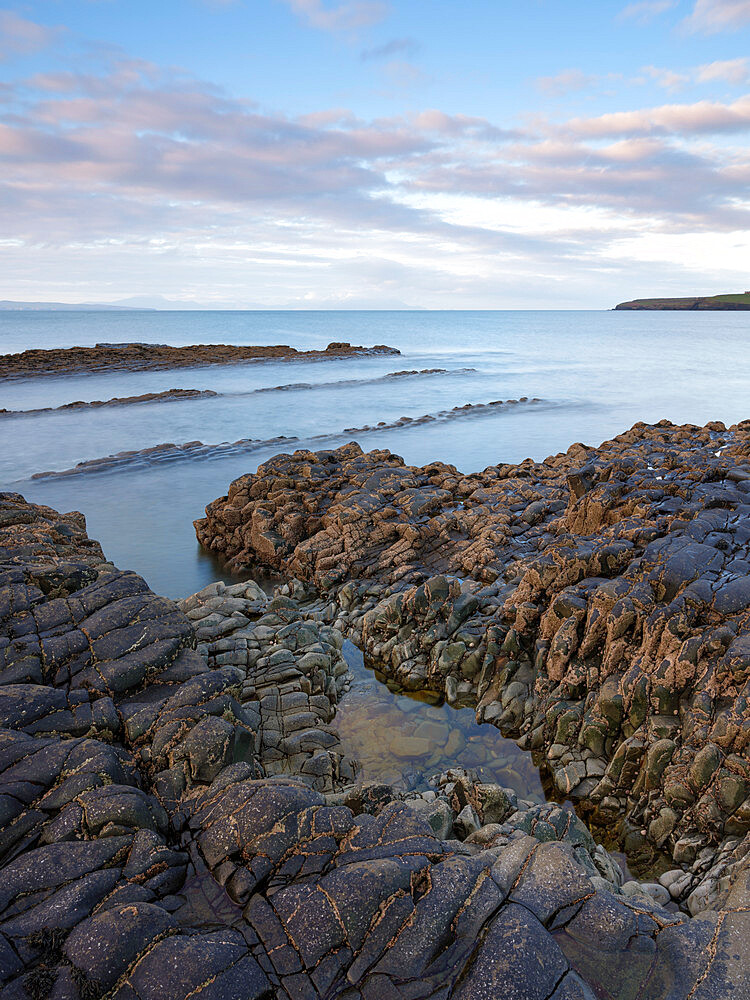 Kilbaha Bay, Shannon Estuary, County Clare, Munster, Republic of Ireland, Europe