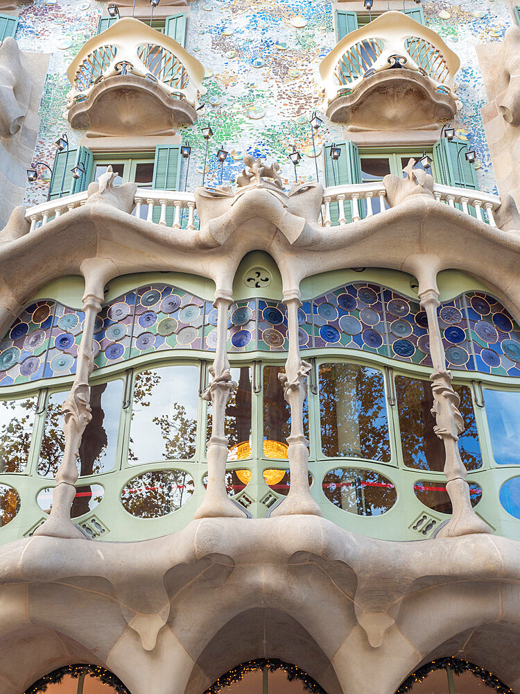 Facade of Casa Battlo, designed by Antoni Gaudi, on Passeig de Gracia, UNESCO World Heritage Site, Barcelona, Catalonia, Spain, Europe