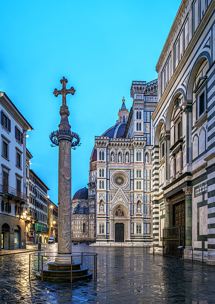 Santa Maria del Fiore Cathedral at dawn, Florence, UNESCO World Heritage Site, Tuscany, Italy, Europe