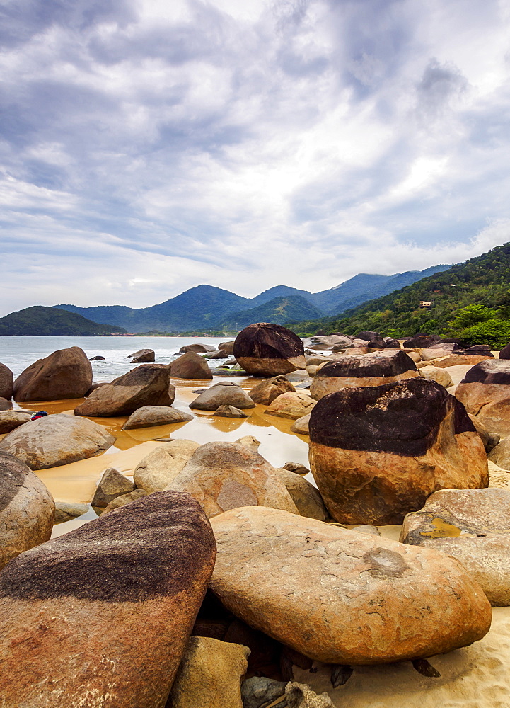 Rocks on the Cepilho Beach, Trinidade, Paraty Zone, State of Rio de Janeiro, Brazil, South America