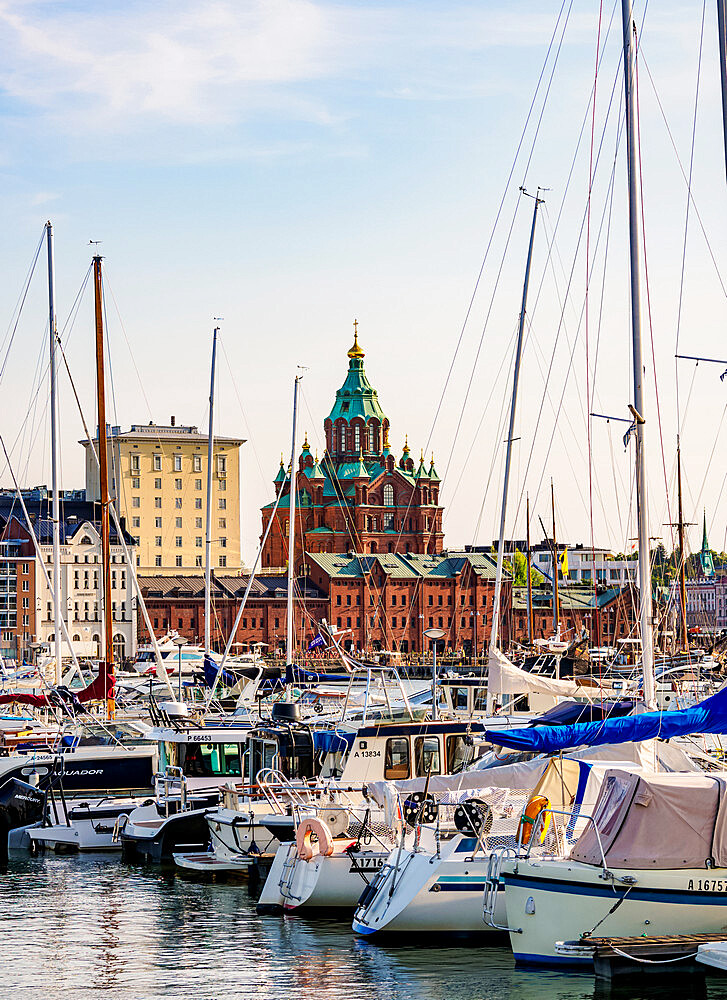 View over the Pohjoissatama Harbour towards the Uspenski Cathedral, Helsinki, Uusimaa County, Finland, Europe