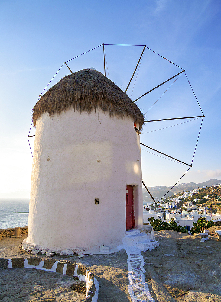 Boni's Windmill, Chora, Mykonos Town, Mykonos Island, Cyclades, Greek Islands, Greece, Europe