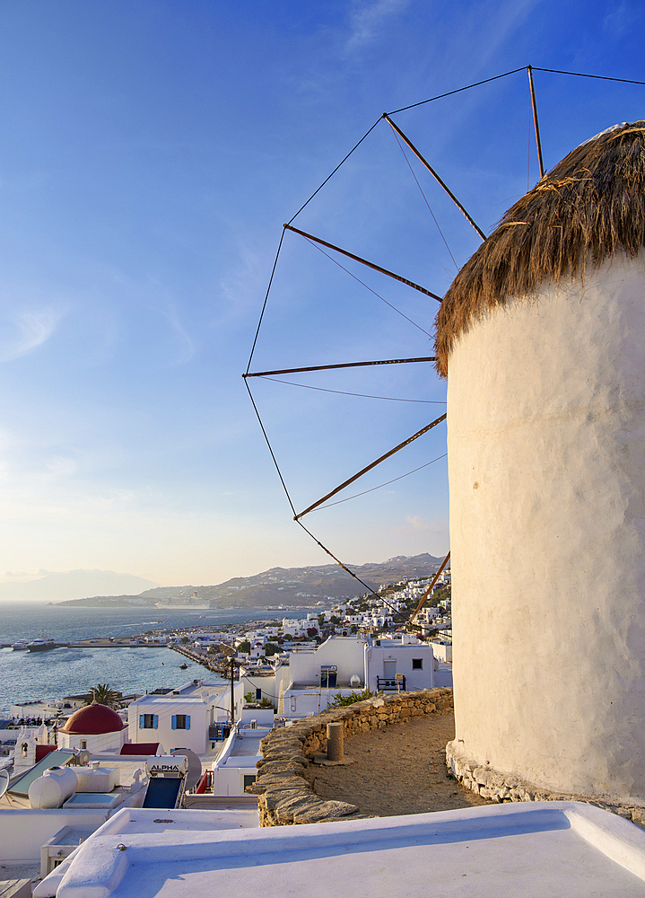 Boni's Windmill, Chora, Mykonos Town, Mykonos Island, Cyclades, Greek Islands, Greece, Europe