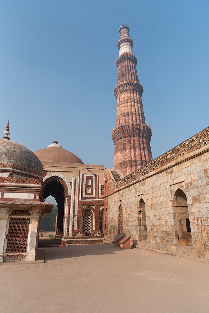 Qutub Minar, UNESCO World Heritage Site, New Delhi, India, Asia