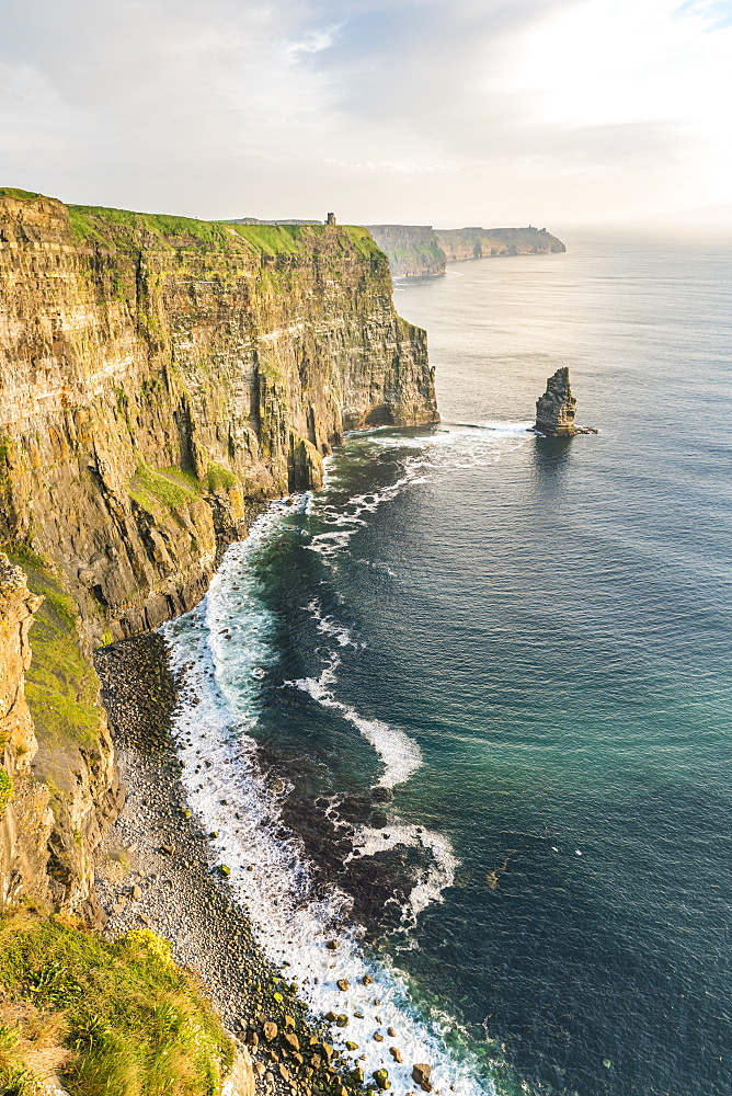 Breanan Mor and O'Briens tower, Cliffs of Moher, Liscannor, County Clare, Munster province, Republic of Ireland, Europe