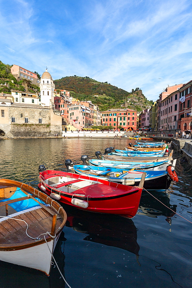 Colourful fishing boats in Vernazza harbour, Cinque Terre, UNESCO World Heritage Site, Liguria, Italy, Europe