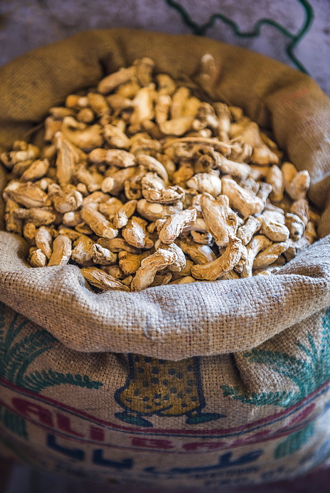 Ginger for sale at a spice market in Fort Kochi (Cochin), Kerala, India, Asia