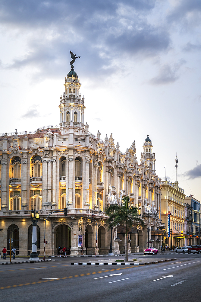 The Gran Teatro de La Habana at dusk, UNESCO World Heritage Site, Havana, Cuba, West Indies, Caribbean, Central America