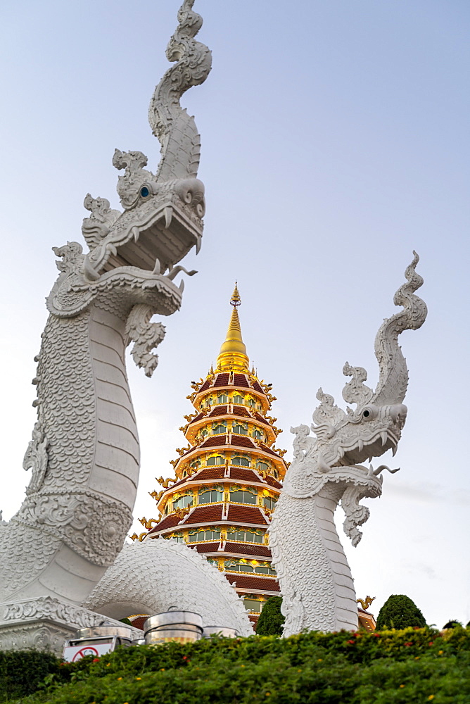 Wat Huay Pla Kang temple (Big Buddha) at dusk, Chiang Rai, Thailand, Southeast Asia, Asia