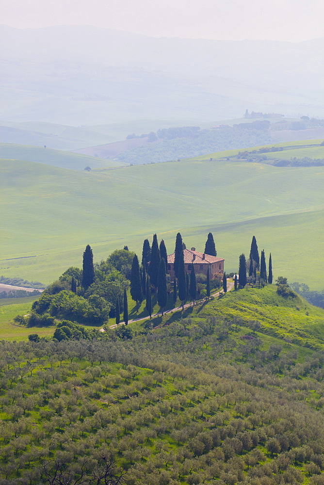 Podere Belvedere and mist at sunrise, San Quirico d'Orcia, Val d'Orcia, UNESCO World Heritage Site, Tuscany, Italy, Europe