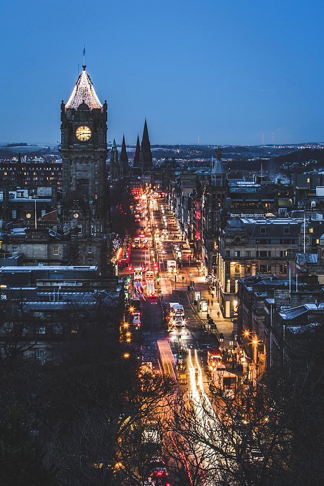 Princes Street at dusk, Edinburgh, Lothian, Scotland, United Kingdom, Europe