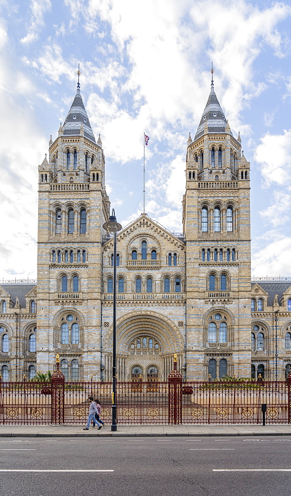 Victoria and Albert (V and A Museum), Kensington, London, England, United Kingdom, Europe