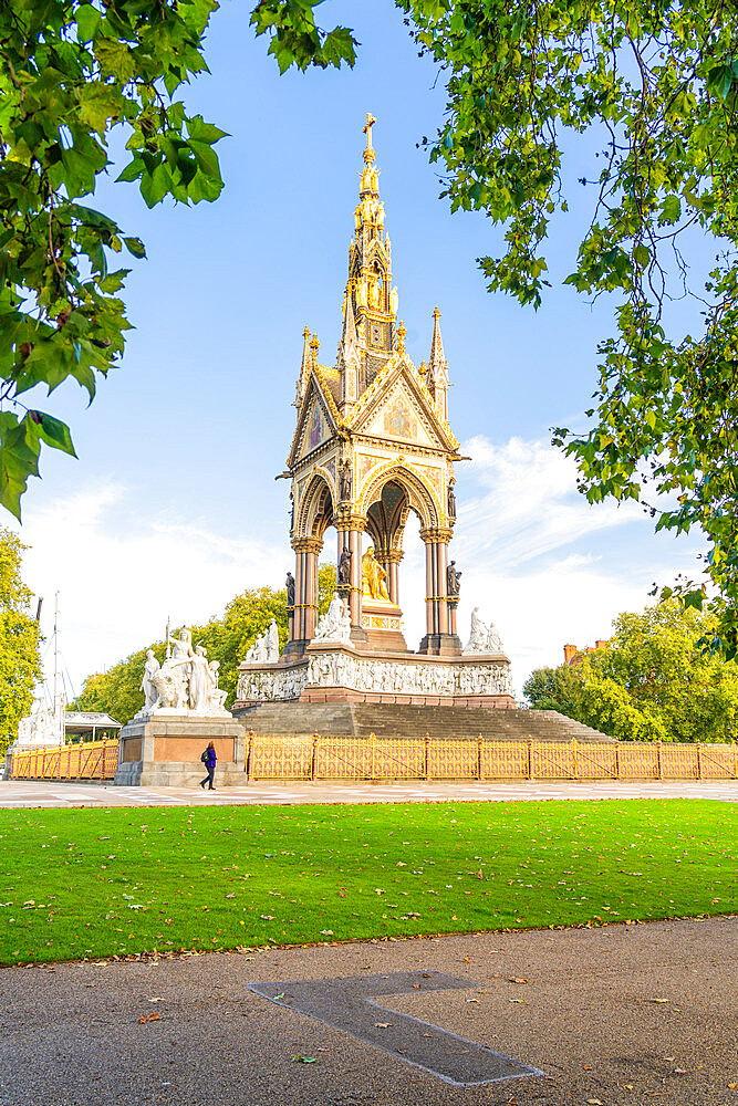 Prince Albert Memorial, Kensington Gardens, London, England, United Kingdom, Europe