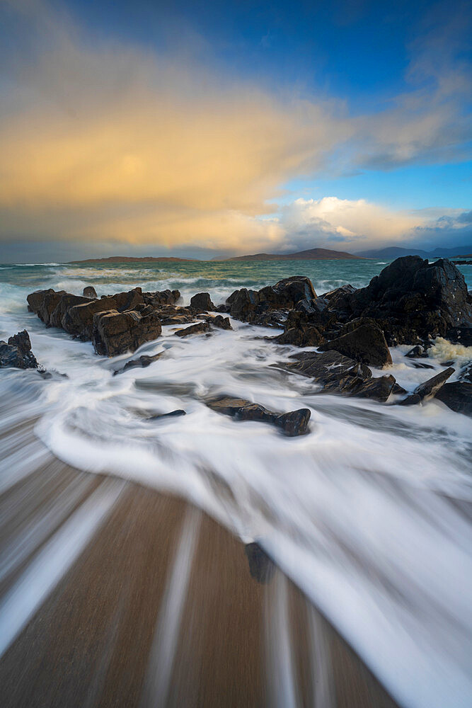 Coastal scene at Traigh Bheag, Isle of Harris, Outer Hebrides, Scotland, United Kingdom, Europe