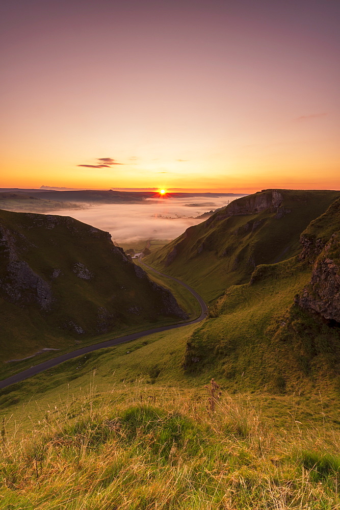 Winnats Pass at sunrise, Hope Valley, Edale, Peak District, Derbyshire, England, United Kingdom, Europe