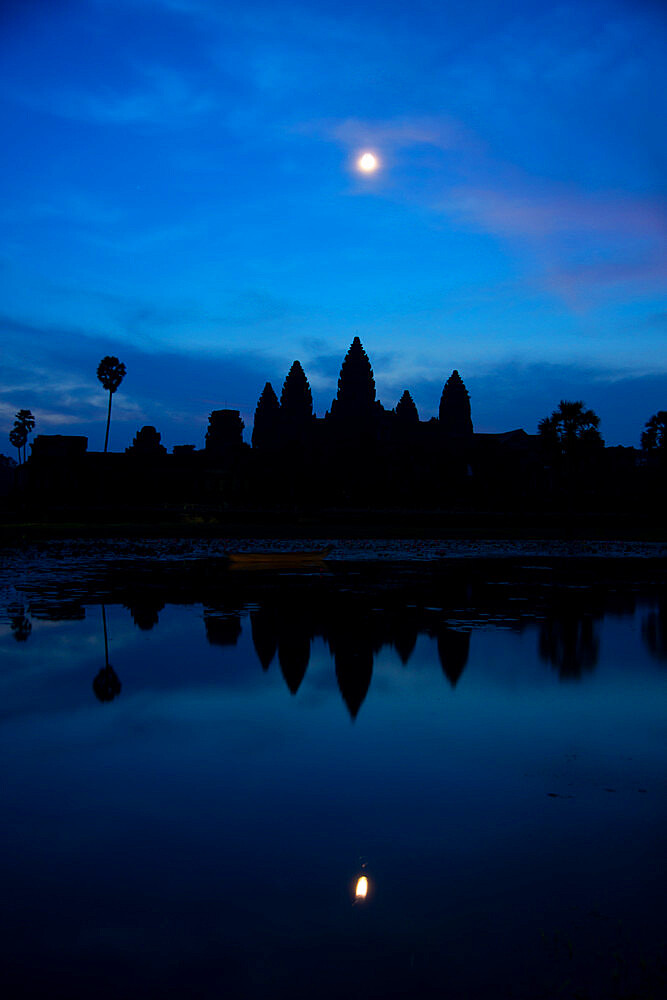 Angkor archaeological complex before dawn, Angkor, UNESCO World Heritage Site, Siem Reap, Cambodia, Indochina, Southeast Asia, Asia