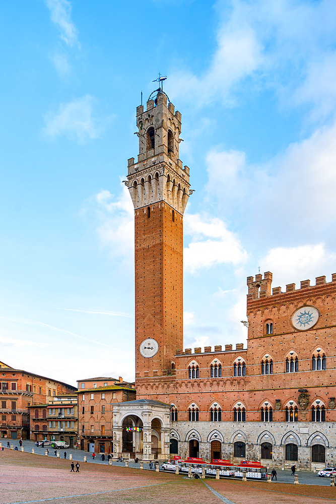 Mangia iconic clock tower in Campo plaza, Siena, UNESCO World Heritage Site, Tuscany, Italy, Europe