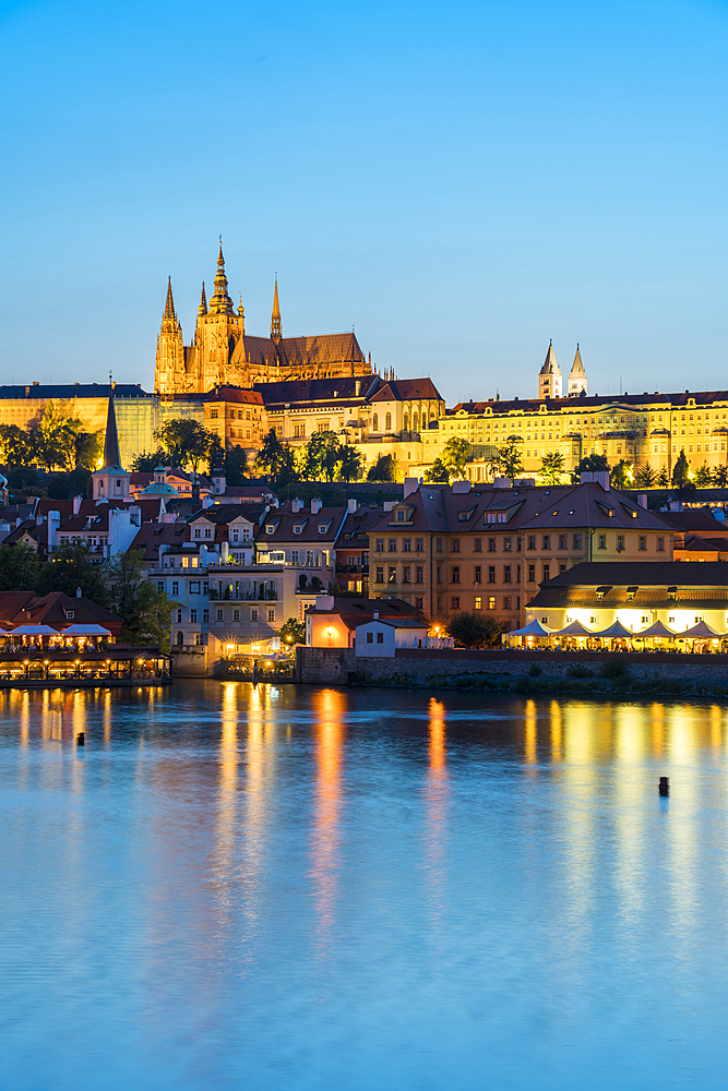 Illuminated Prague Castle at twilight, UNESCO World Heritage Site, Prague, Bohemia, Czech Republic (Czechia), Europe