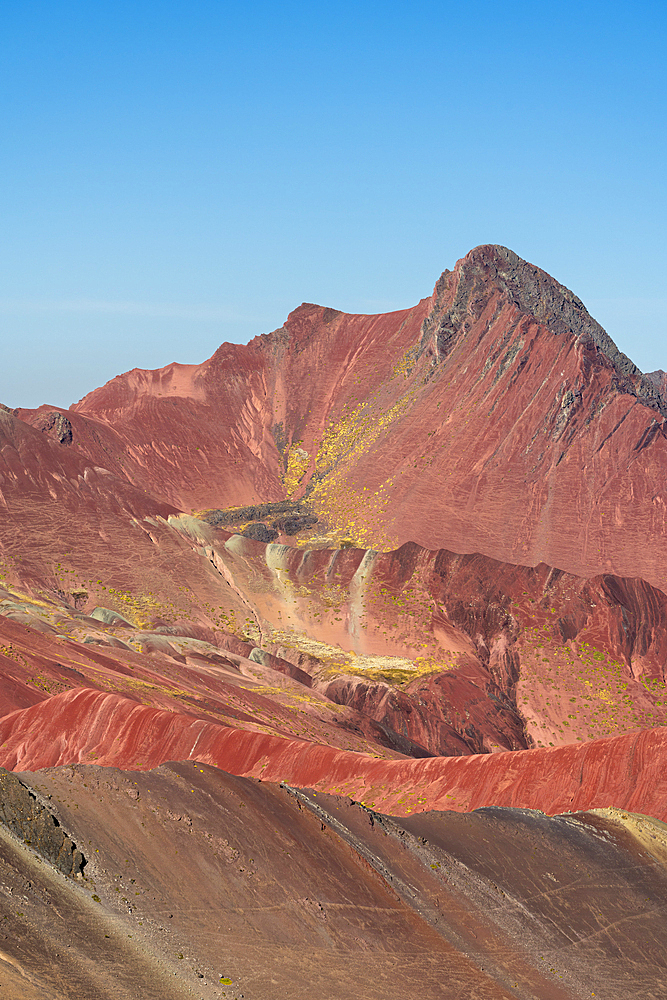 Mountain in Valle Rojo (Red Valley), near Rainbow Mountain, Pitumarca District, Cusco (Cuzco), Peru, South America