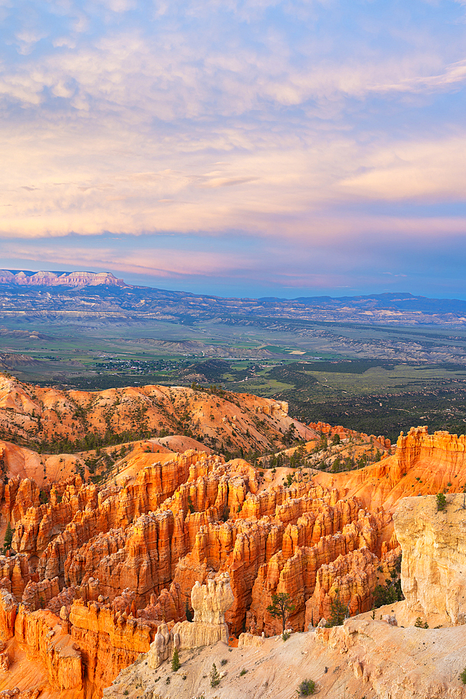 Bryce Canyon amphitheater at sunset, Bryce Point, Bryce Canyon National Park, Utah, United States of America, North America