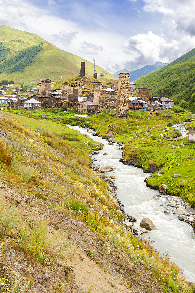 Chazhashi village with medieval watch towers near Ushguli, Svaneti mountains, Caucasian mountains, Georgia, Central Asia, Asia