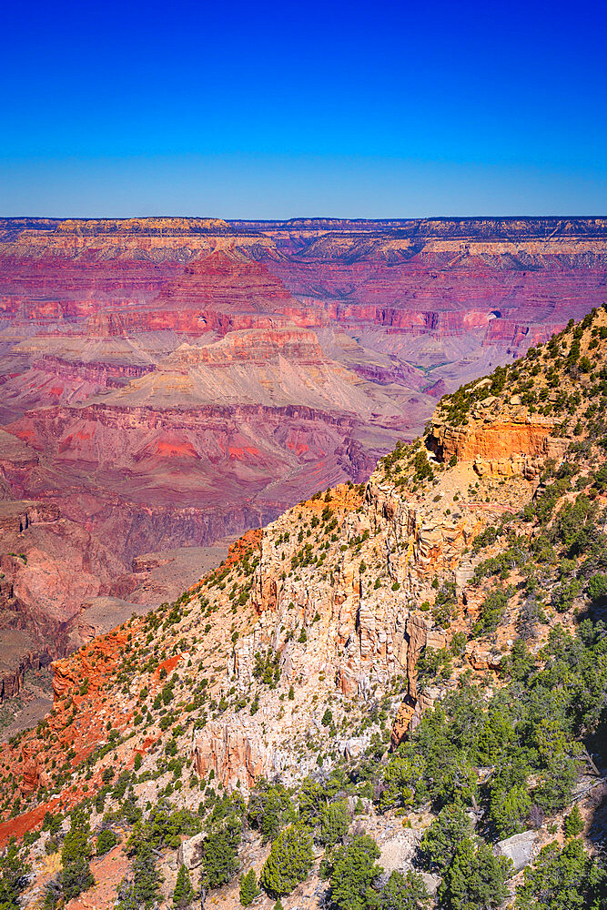 Scenic view of Grand Canyon from South Kaibab Trail, Grand Canyon National Park, Arizona, USA