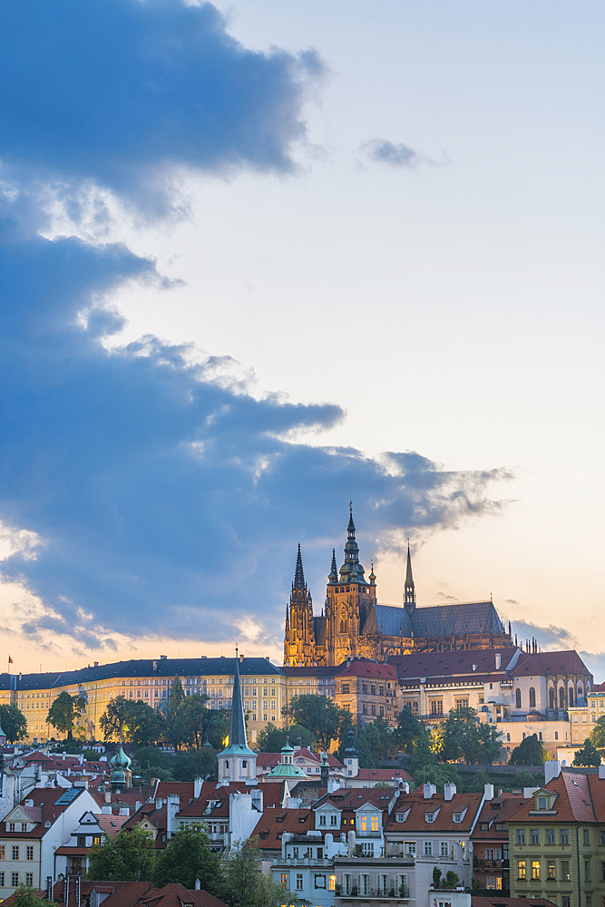 Illuminated Prague Castle at dusk, UNESCO World Heritage Site, Prague, Bohemia, Czech Republic (Czechia), Europe