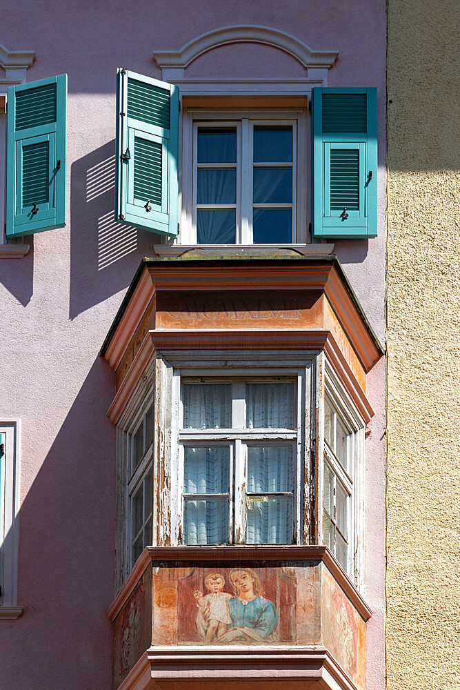 Typical houses in the old town of Bozen, Bozen, Sud Tirol, Alto Adige, Italy, Europe