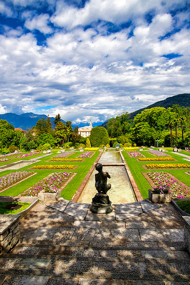 Botanical Gardens of Villa Taranto, Verbania, Lake Maggiore, Verbania Cusio Ossola district, Piedmont, Italian Lakes, Italy, Europe