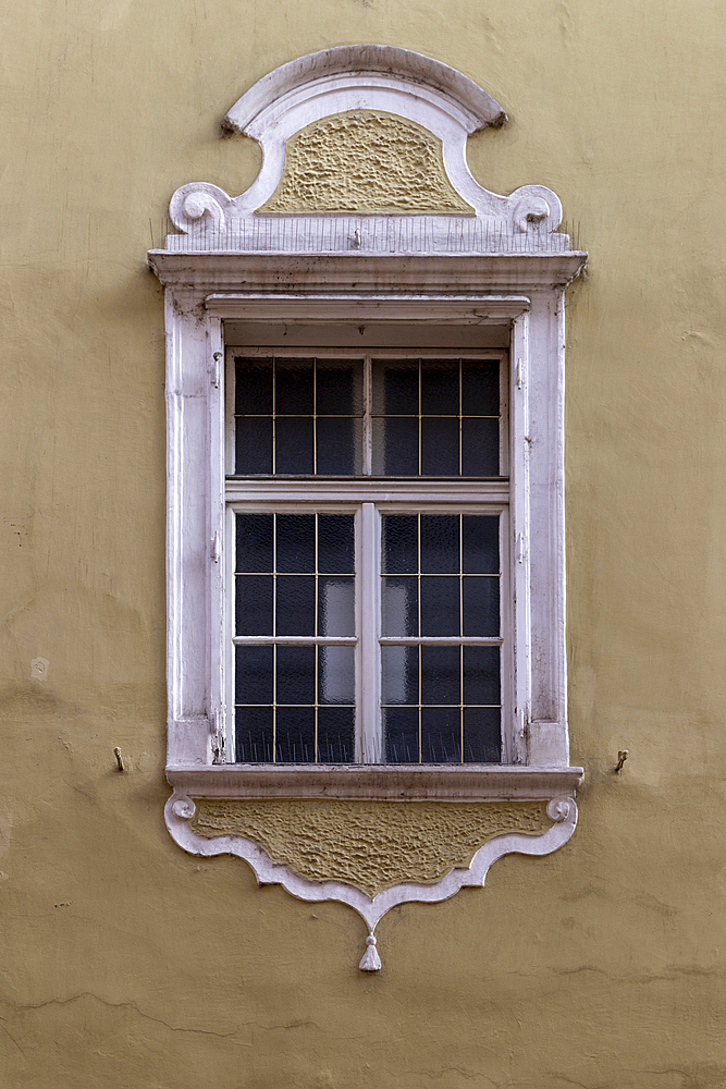 Detail of window in the old town of Bolzano (Bozen), Bozen district, Sudtirol (South Tyrol), Italy, Europe