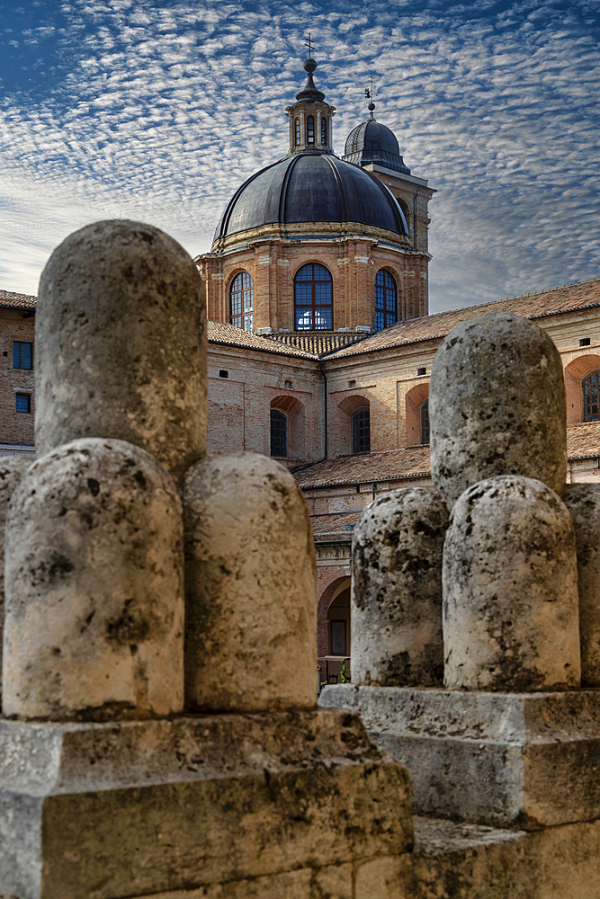 Dome of the Cathedral of Santa Maria Assunta, Old Town, UNESCO World Heritage Site, Urbino, Marche, Italy, Europe