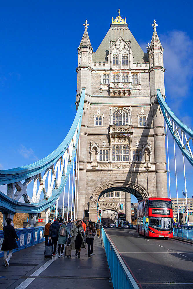 Tower Bridge Approach