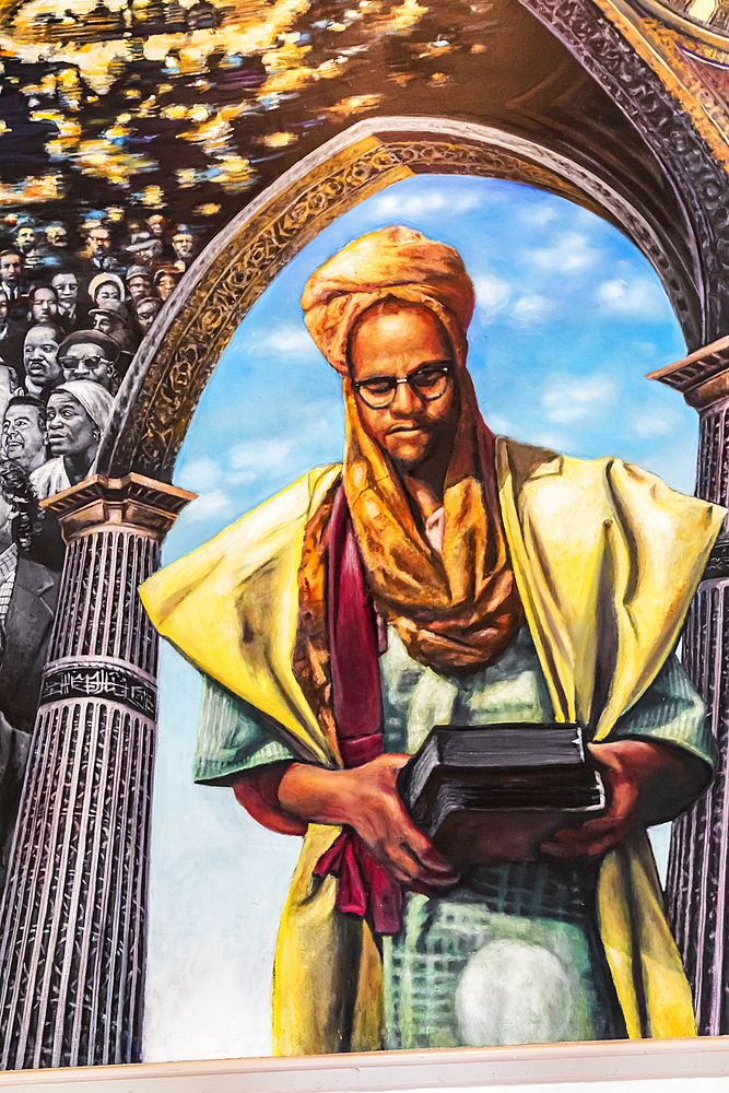 Washington Heights, Manhattan, New York City, New York, USA. November 4, 2021. Mural of Malcom X by Daniel Galvez in The Shabazz Center.