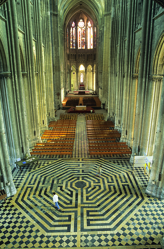 Labyrinthe in the basilica, Saint-Quentin, Aisne department, Picardy region, northern France, Europe
