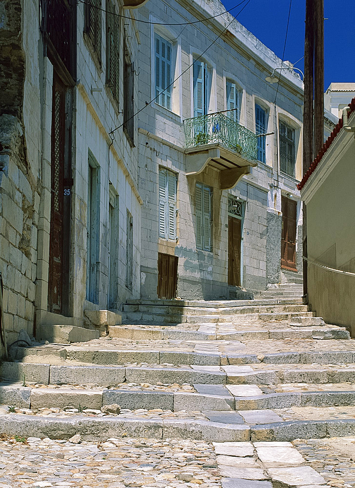 Street steps and houses, Ermoupoli, Syros (Siros), Cyclades, Greek Islands, Greece, Europe