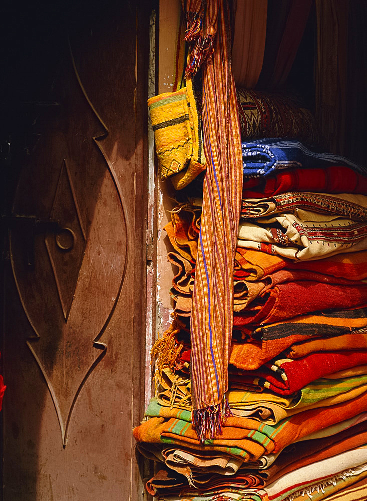 Pile of carpets in the souk, Marrakech (Marrakesh), Morocco, North Africa, Africa