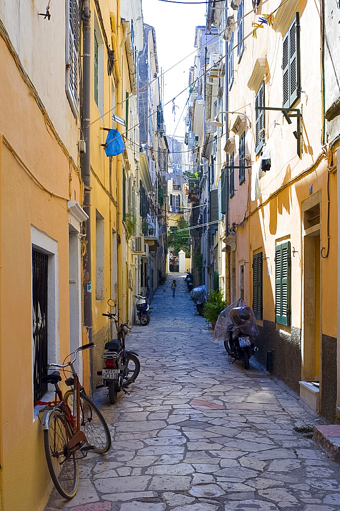 A narrow alley in Corfu Old Town, Corfu, Ionian Islands, Greek Islands, Greece, Europe