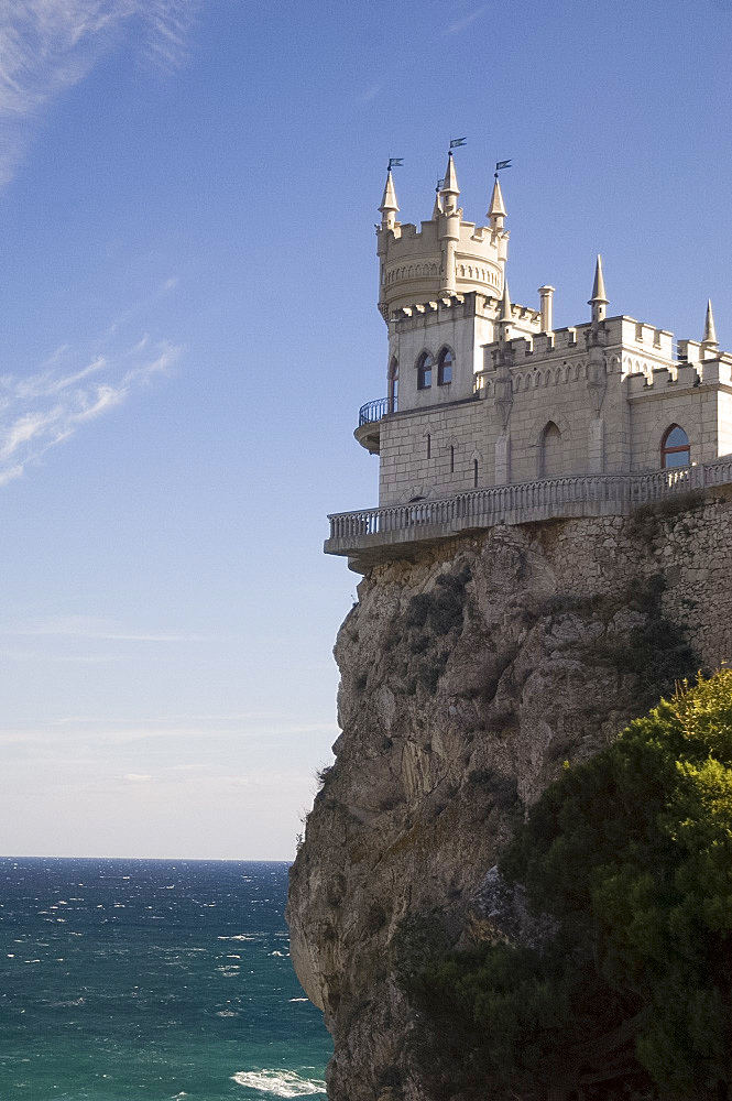 The Swallow's Nest Castle perched on a cliff over the Black Sea, Yalta, Crimea, Ukraine, Europe