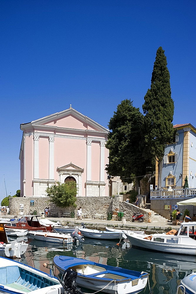 The colourful harbour in Veli Losinj on the island of Losinj in the Kvarner region, Croatia, Adriatic, Europe