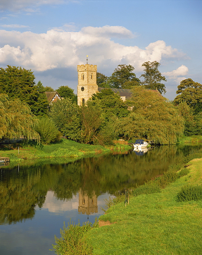 River Avon, Bidford, Warwickshire, England, United Kingdom, Europe